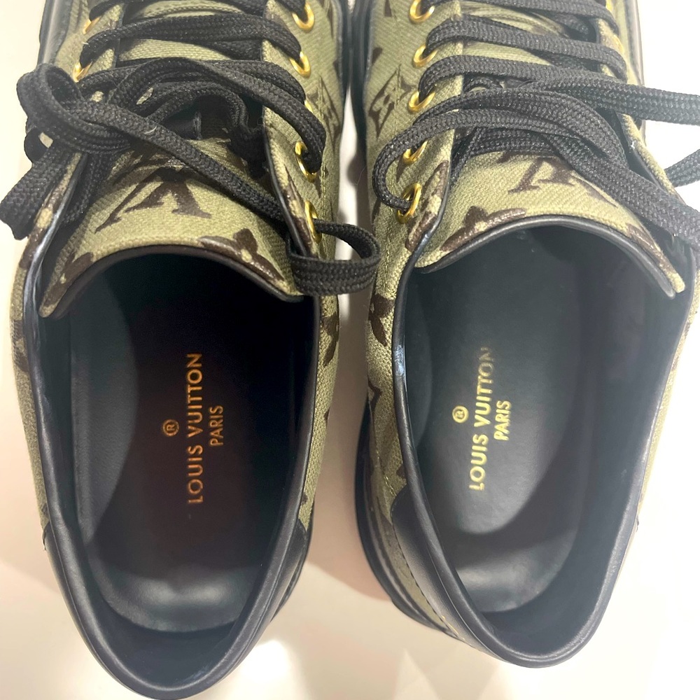 Louis Vuitton olive green sneakers - Picture 2 of 6